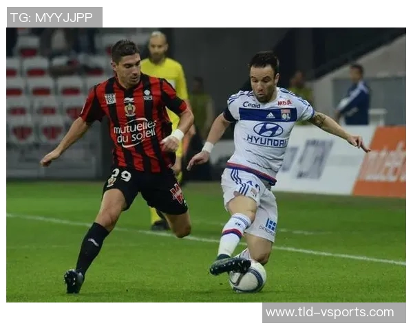 瓦尔布埃纳:再也没有和本泽马联系过,但也谈不上怨恨他